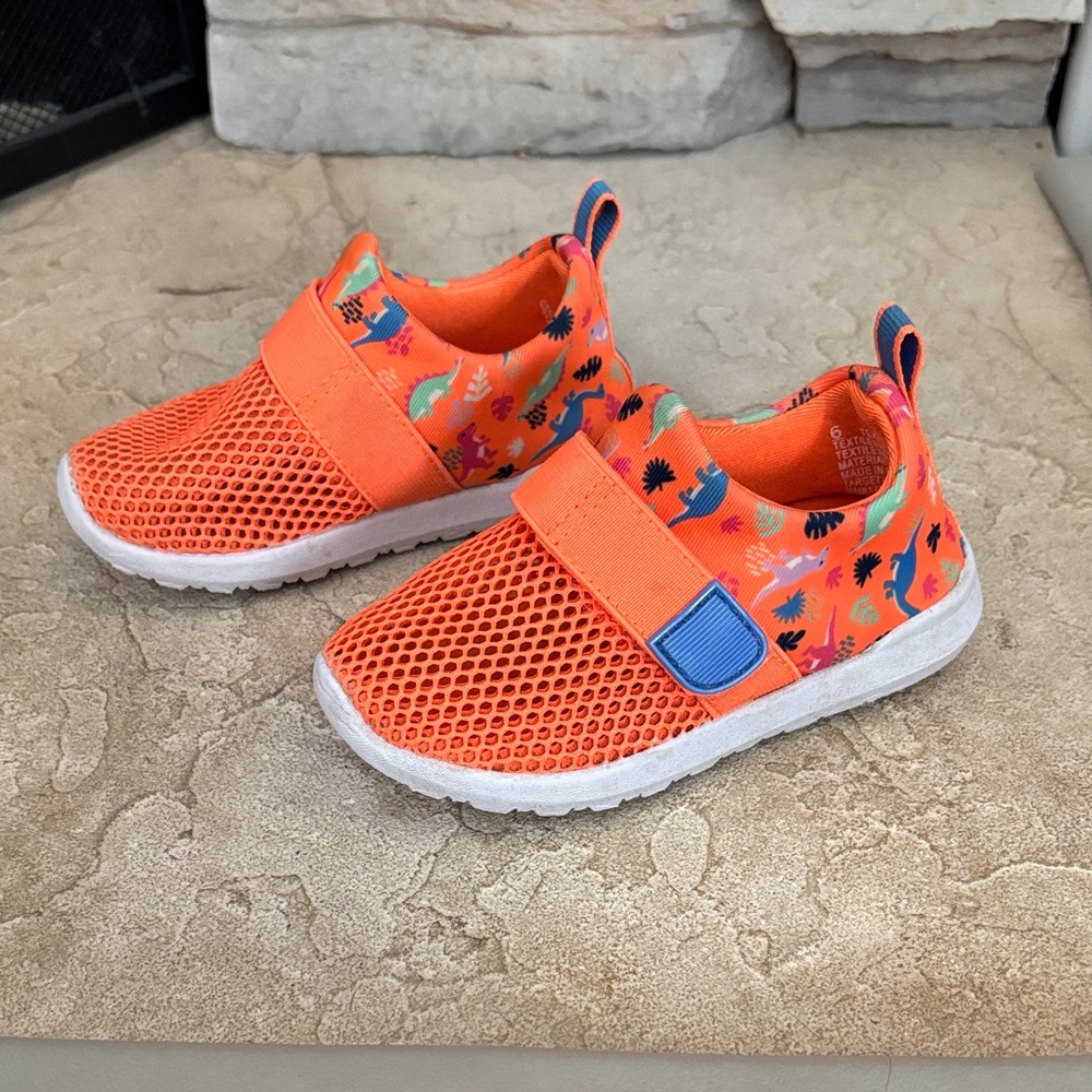 Cat & Jack Orange Toddler Water Shoes 6T